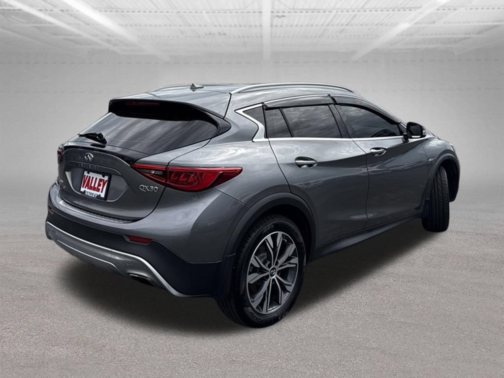 Used 2017 INFINITI QX30 Premium w/ Navigation Package AWD/4WD image 53