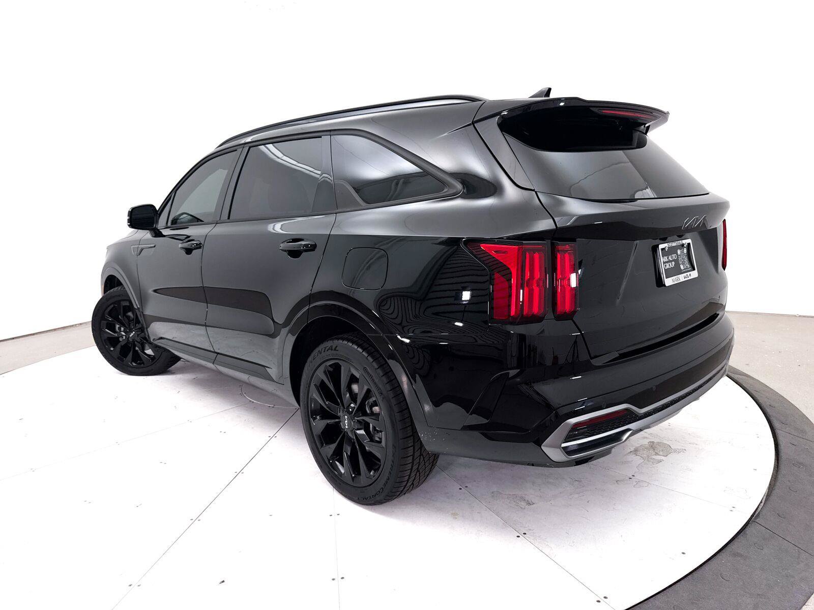 Used 2023 Kia Sorento SX FWD image 2