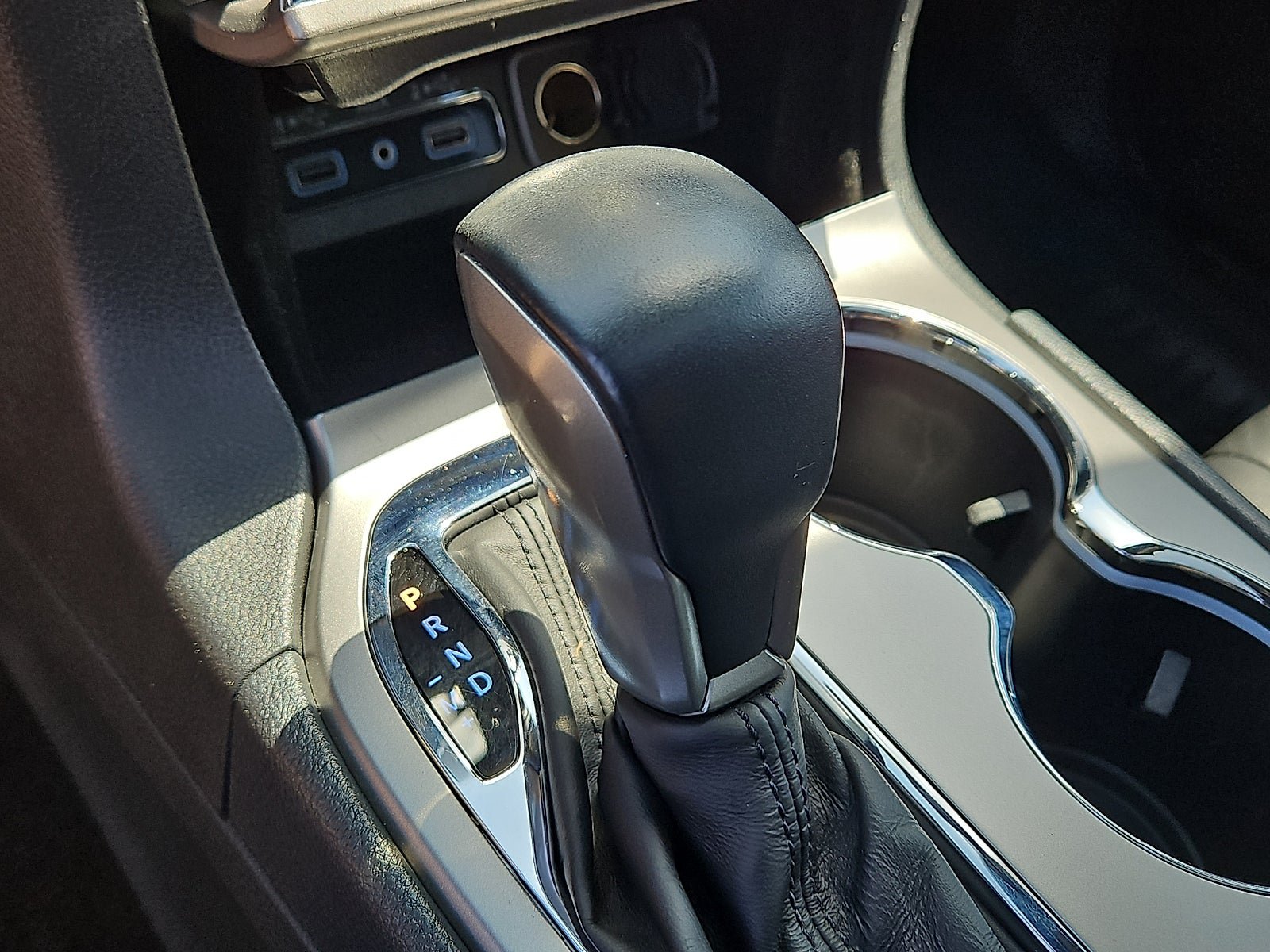 Used 2018 Jeep Grand Cherokee Limited AWD/4WD image 16