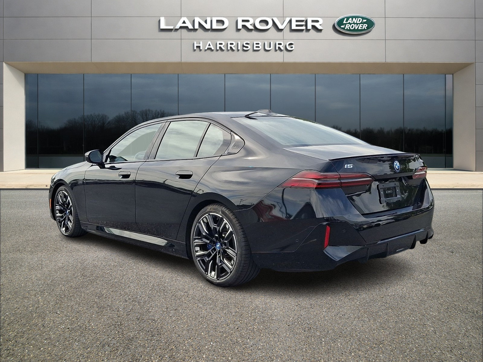 Used 2024 BMW i5 M60 w/ Executive Package AWD/4WD image 2