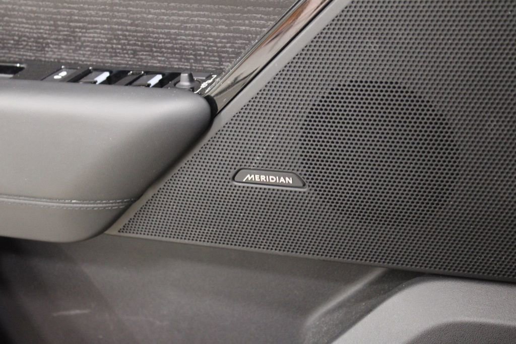 Used 2024 Land Rover Range Rover Velar Dynamic HSE image 21