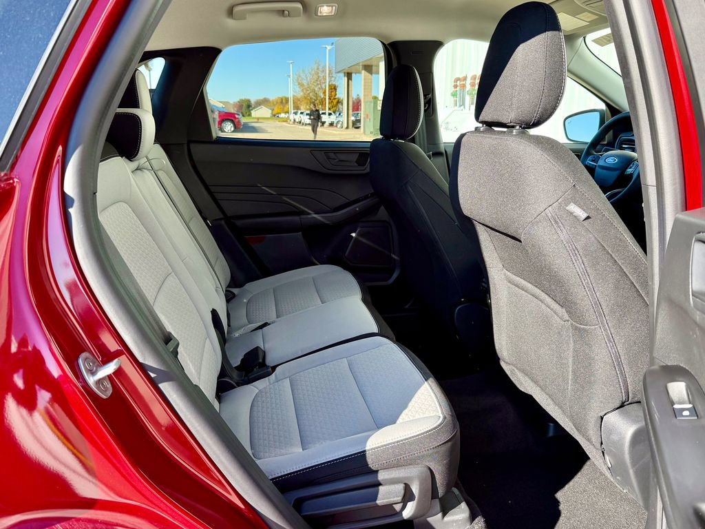 Certified 2025 Ford Escape Active w/ Cold Weather Package image 17