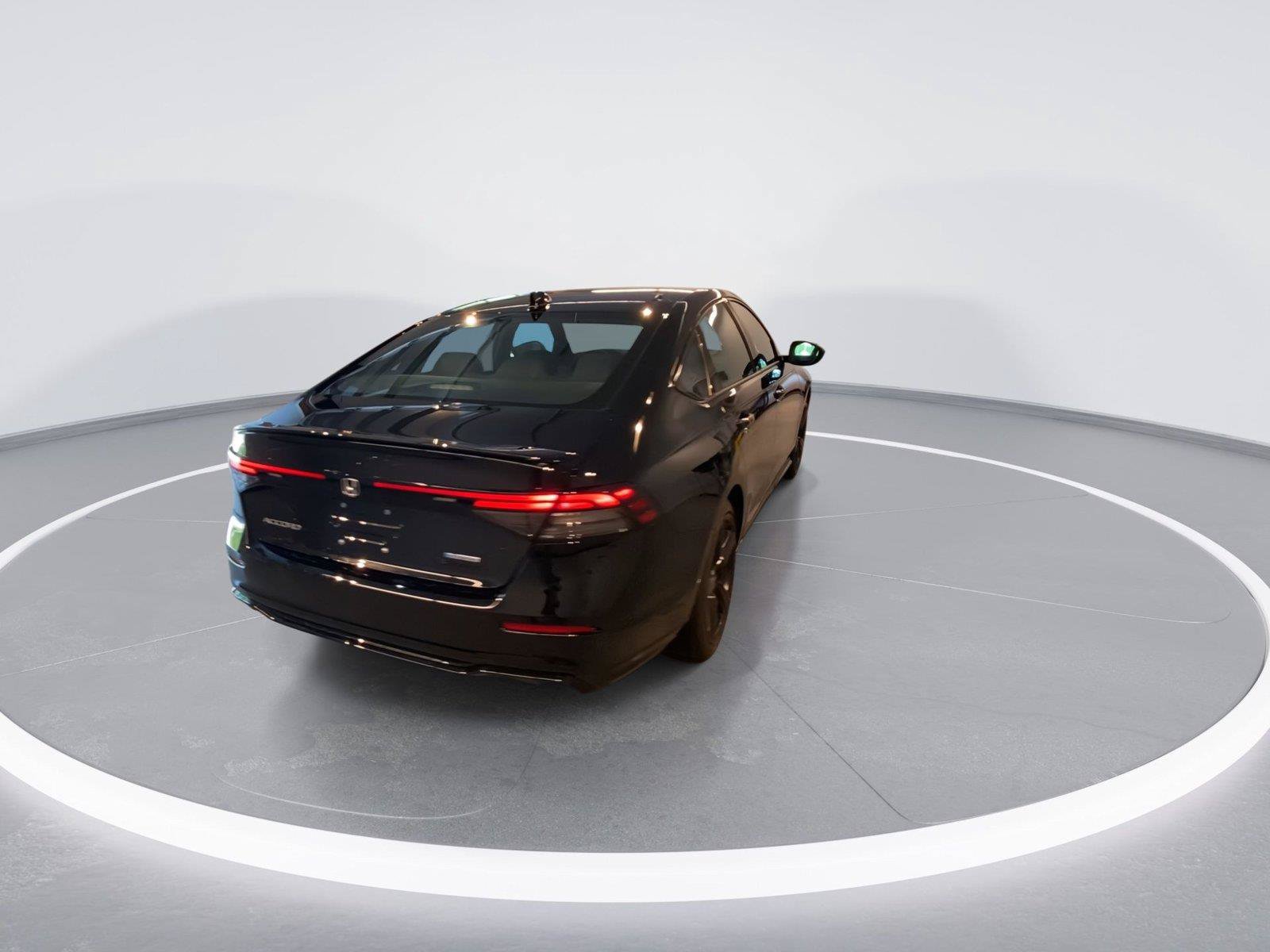 Used 2023 Honda Accord Sport image 7