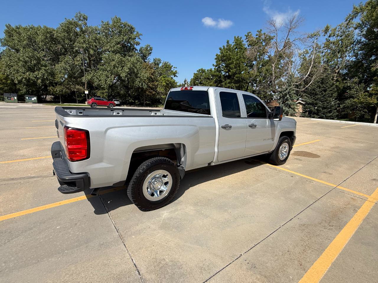 Used 2017 Chevrolet Silverado 1500 W/T AWD/4WD image 8