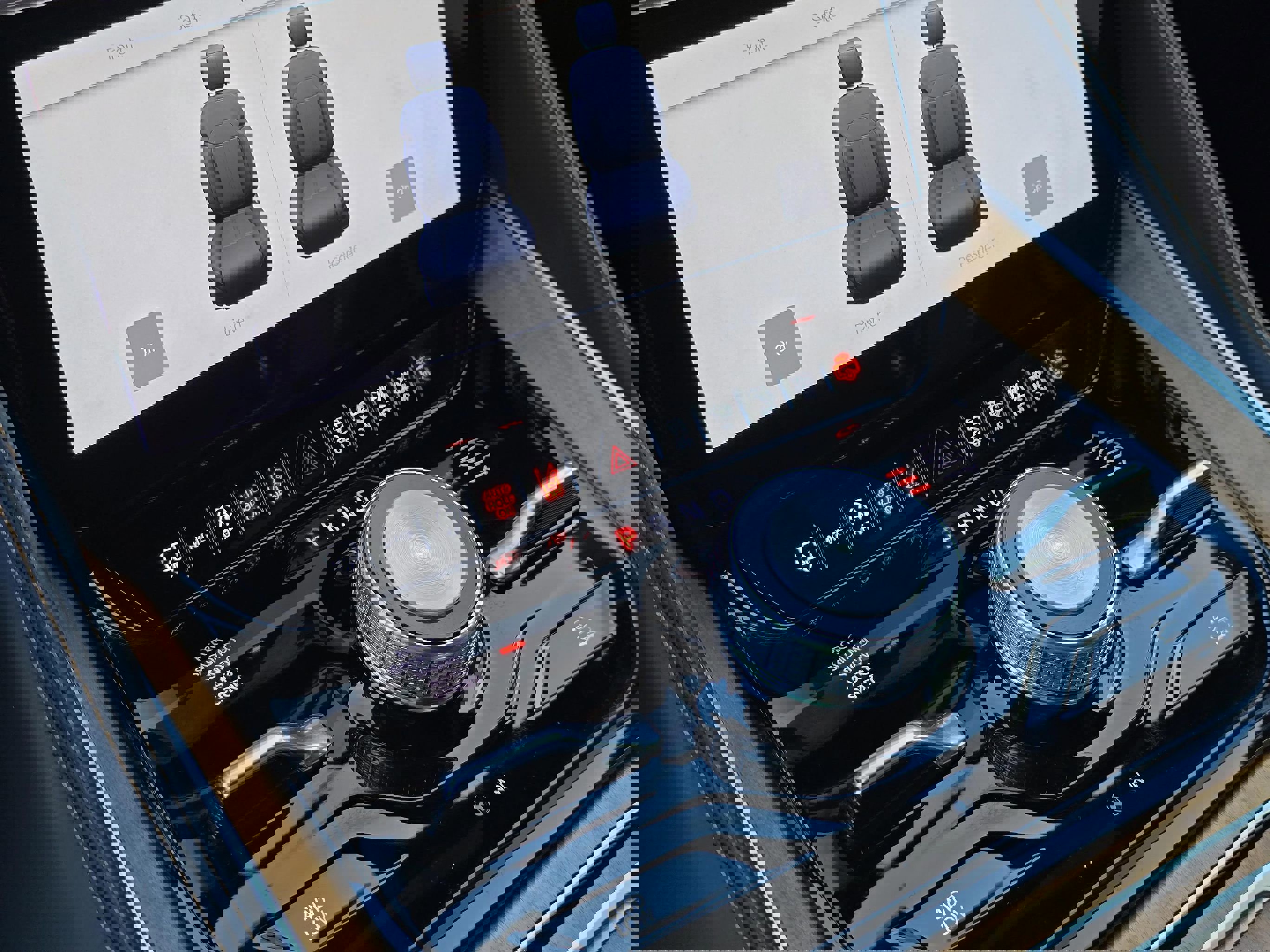 Used 2024 Jeep Grand Wagoneer L Series III image 32