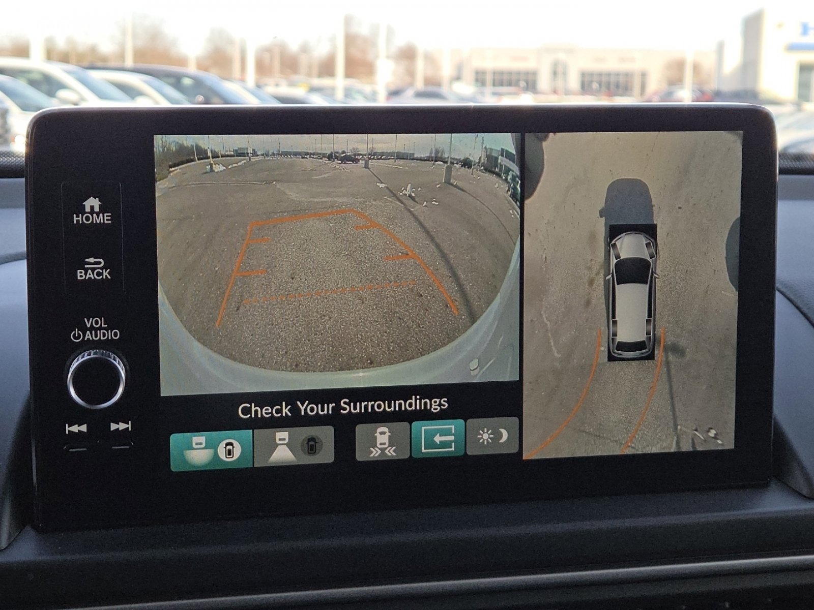 Used 2025 Honda Pilot Elite image 9