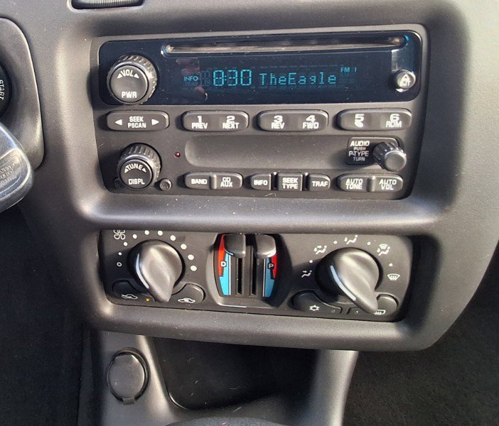 Used 2004 Chevrolet Monte Carlo SS w/ Preferred Equipment Group image 16