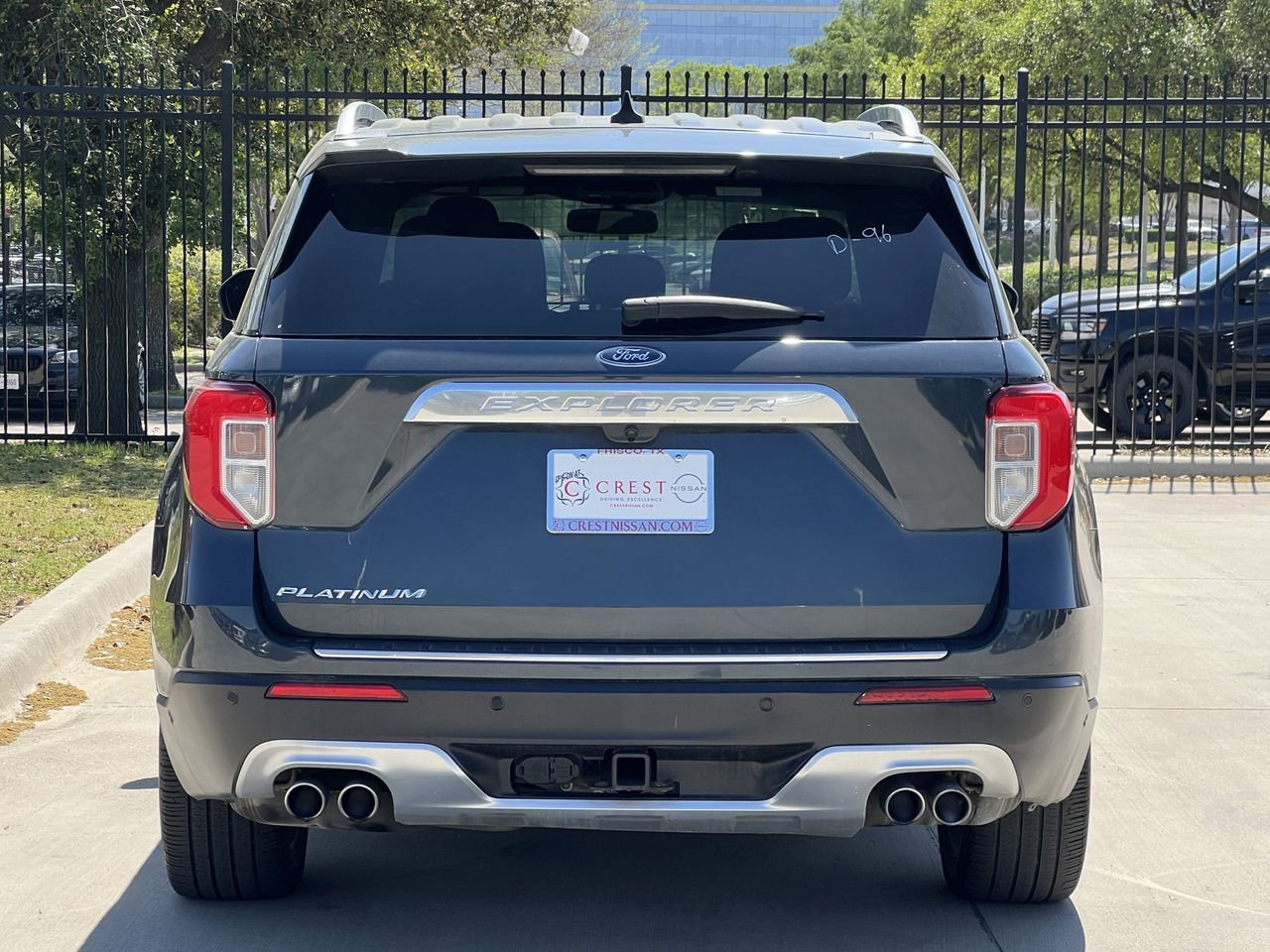 Used 2022 Ford Explorer Platinum w/ Equipment Group 601A image 5