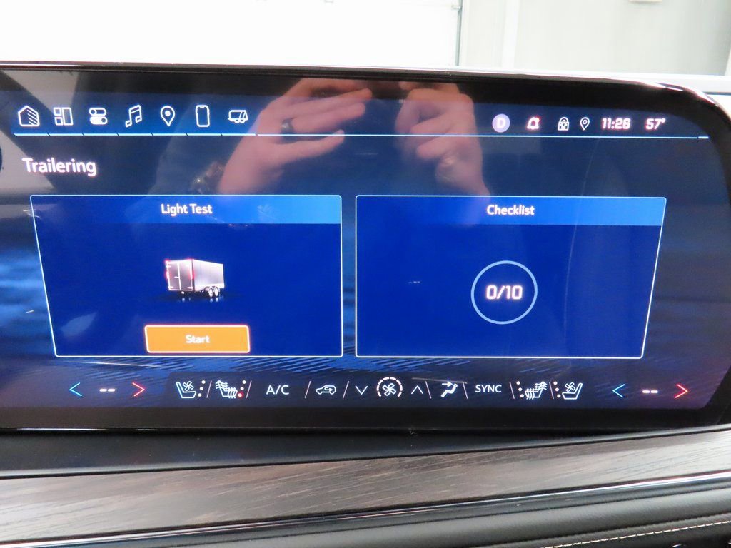 Used 2025 Chevrolet Suburban Premier image 23