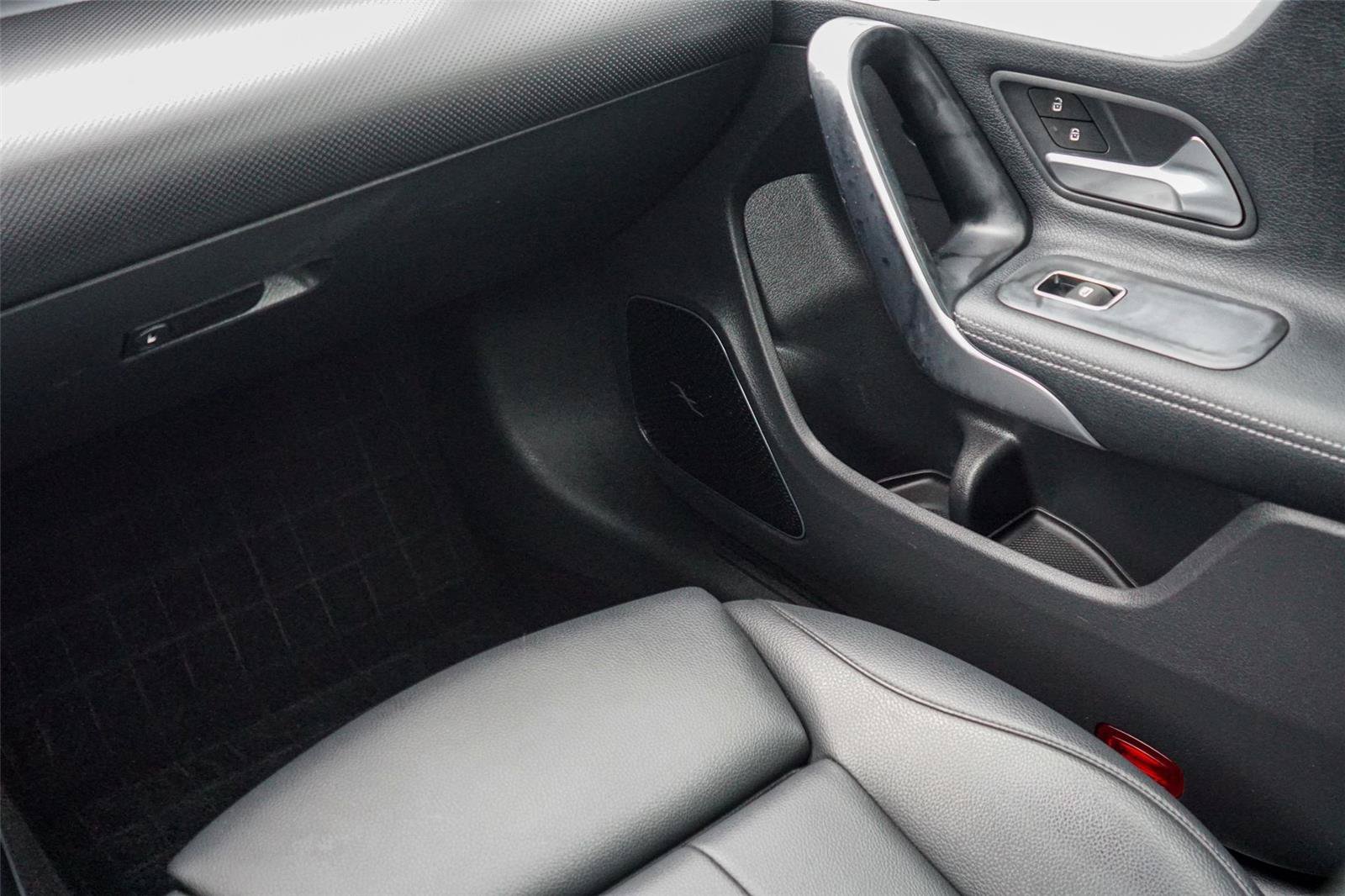 Used 2021 Mercedes-Benz CLA 250 4MATIC image 26