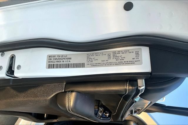 Used 2023 Jeep Grand Cherokee Overland AWD/4WD image 19