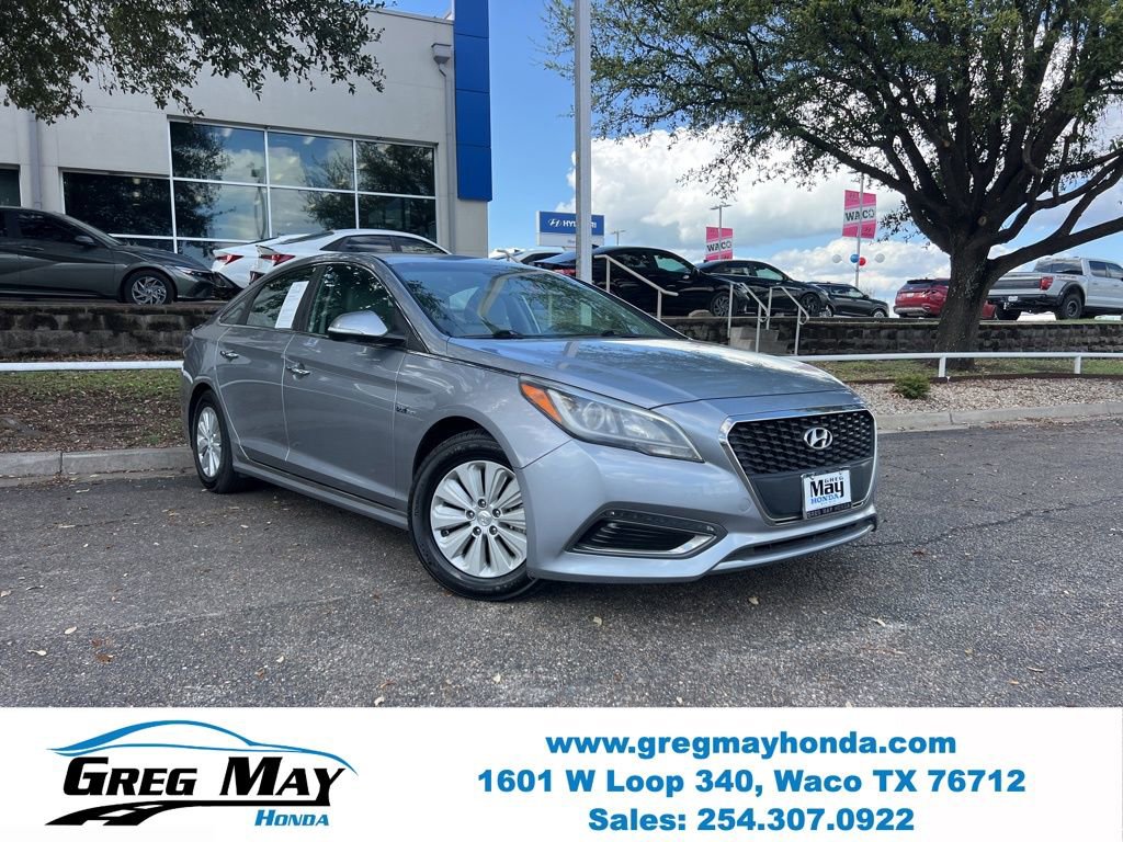 Used 2016 Hyundai Sonata SE image 1