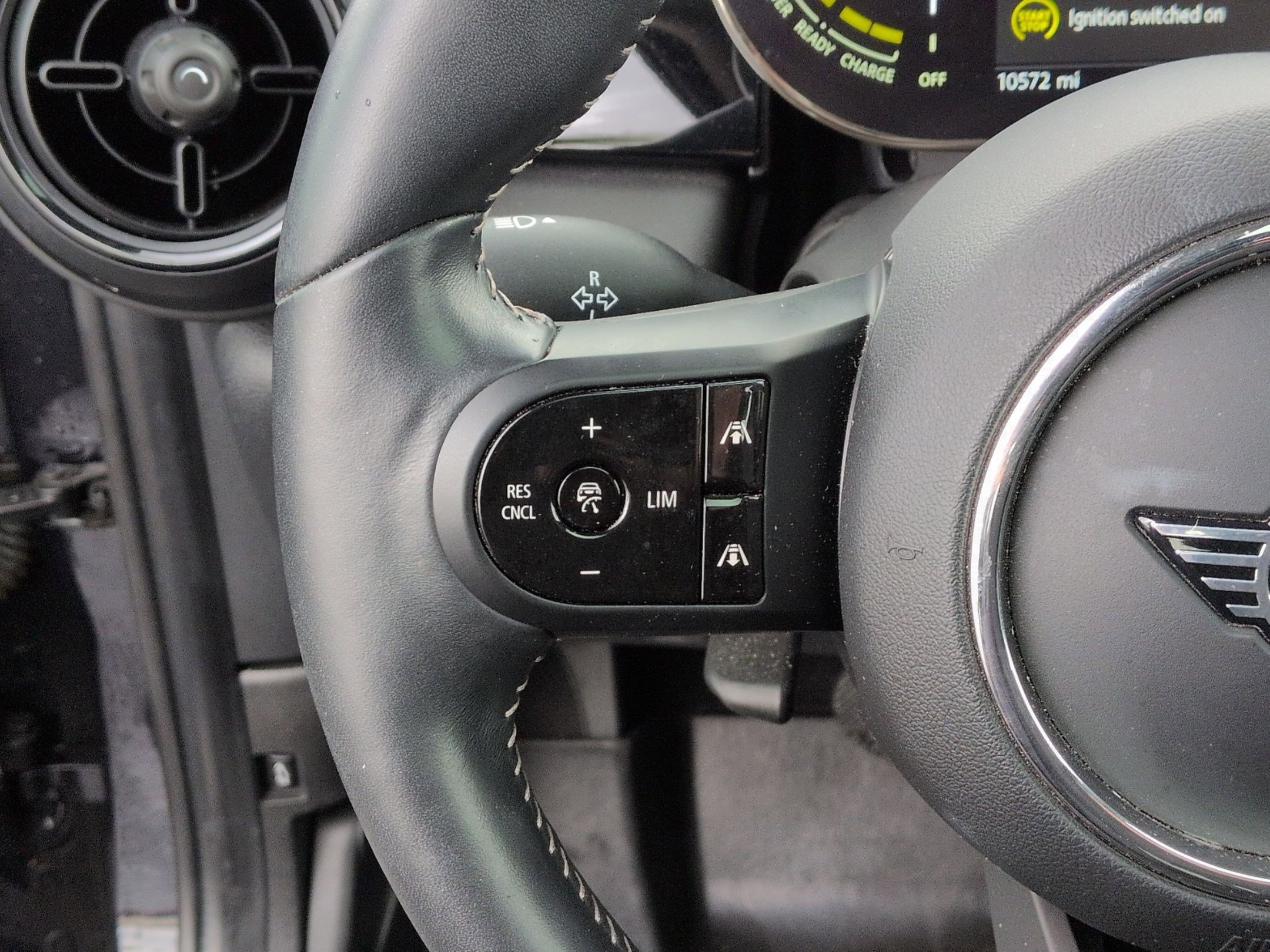 Used 2024 MINI Cooper SE image 18