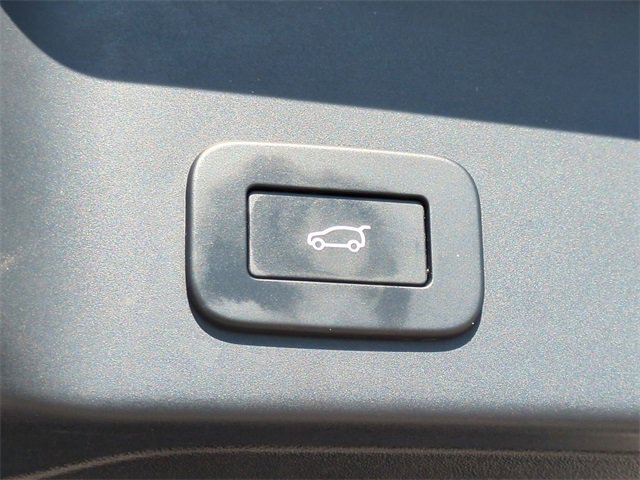 Used 2023 Land Rover Range Rover Evoque S image 15