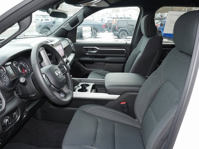 New 2026 RAM 1500 4x4 Crew Cab image 2