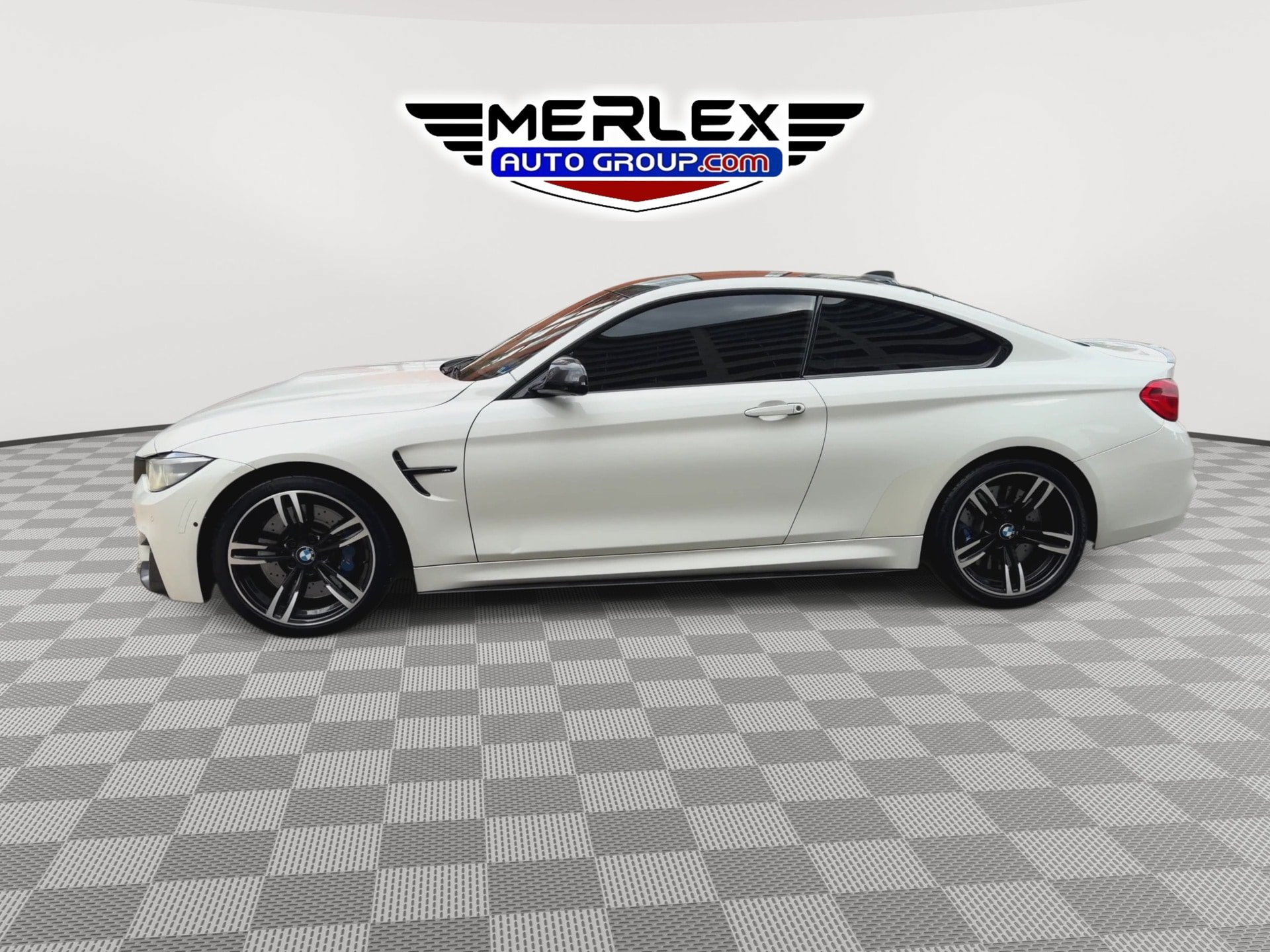 Used 2018 BMW M4 Coupe w/ Ultimate Package RWD image 5