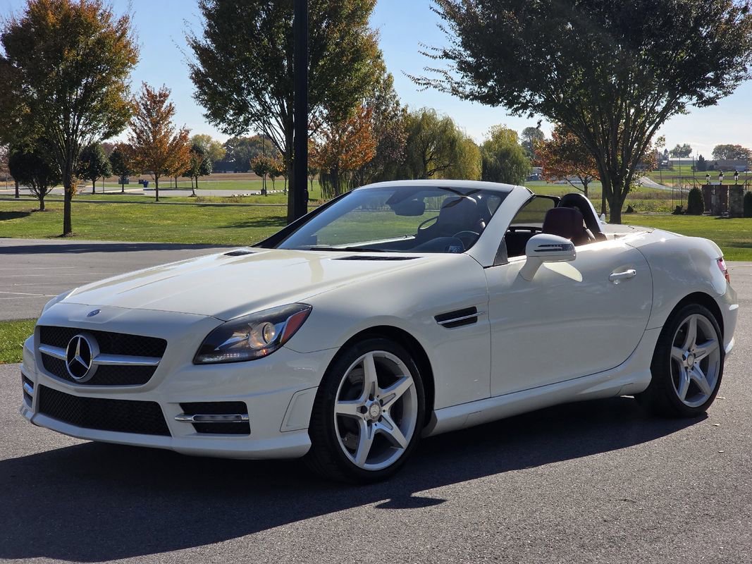 Used 2012 Mercedes-Benz SLK 250 image 4