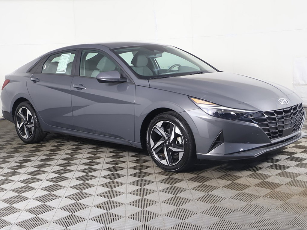 Used 2023 Hyundai Elantra SEL w/ Convenience Package FWD image 48