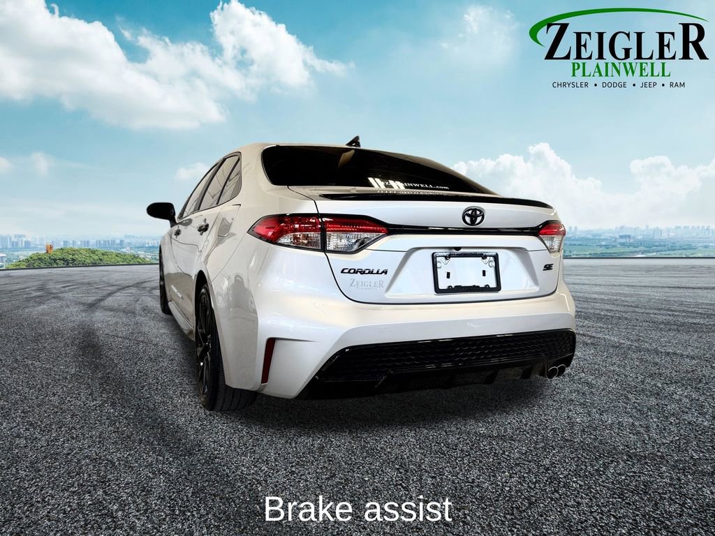 Used 2021 Toyota Corolla SE FWD image 4