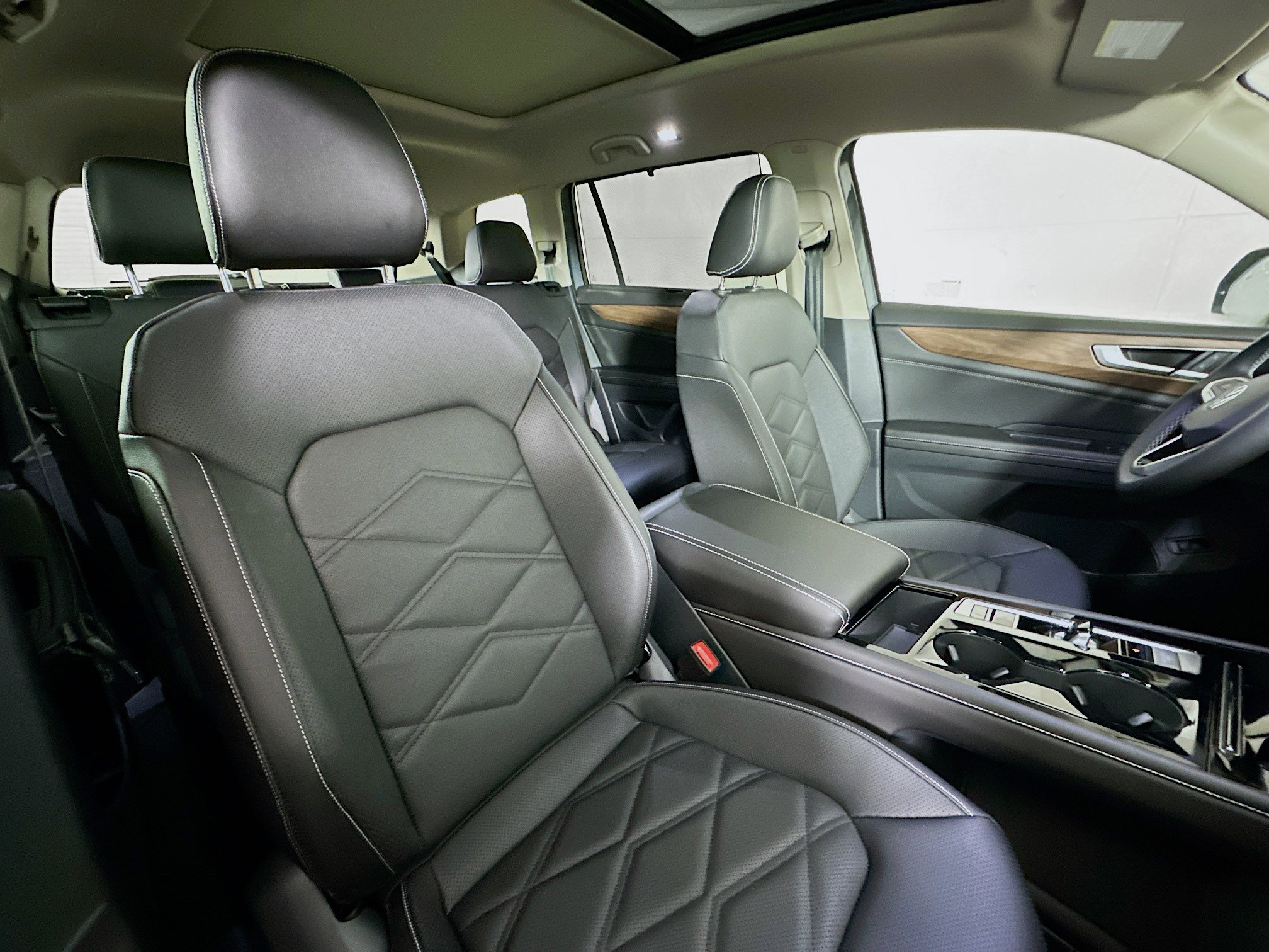 New 2026 Volkswagen Atlas SE AWD/4WD image 28