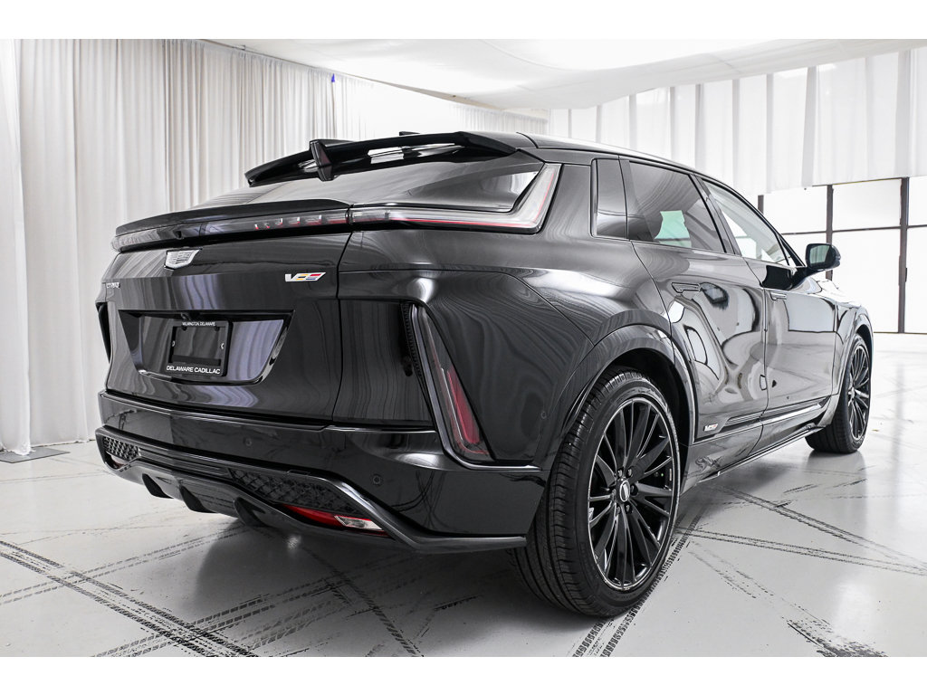New 2026 Cadillac Lyriq V AWD/4WD image 7