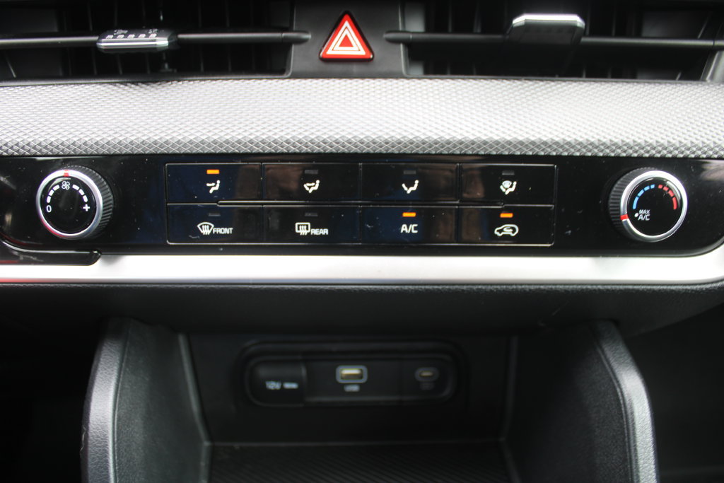 Certified 2024 Kia Sportage LX AWD/4WD image 36
