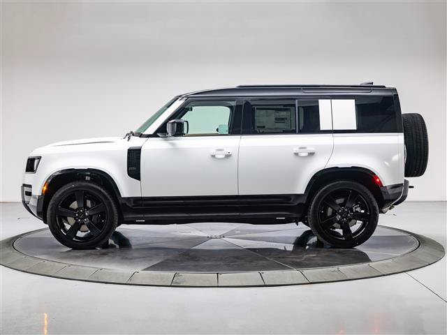 New 2026 Land Rover Defender 110 X-Dynamic SE AWD/4WD image 2