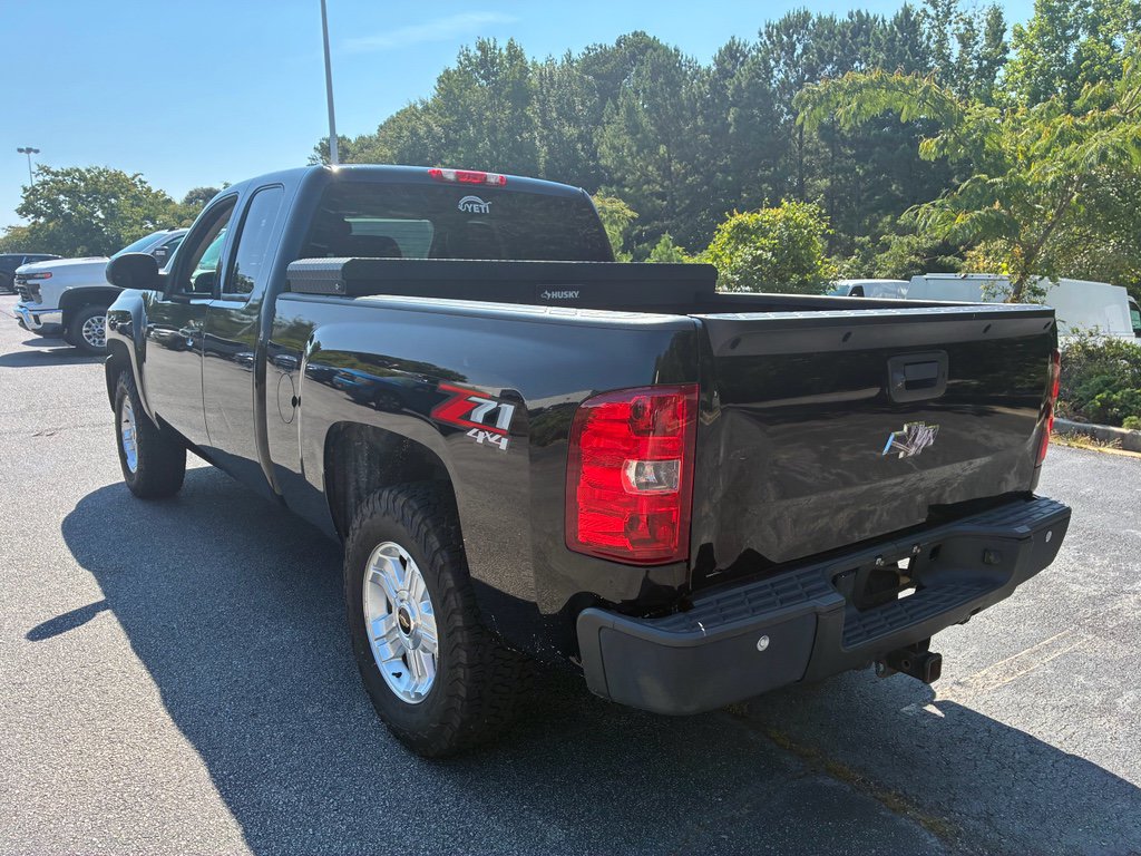 Used 2013 Chevrolet Silverado 1500 LT w/ All-Star Edition AWD/4WD image 3