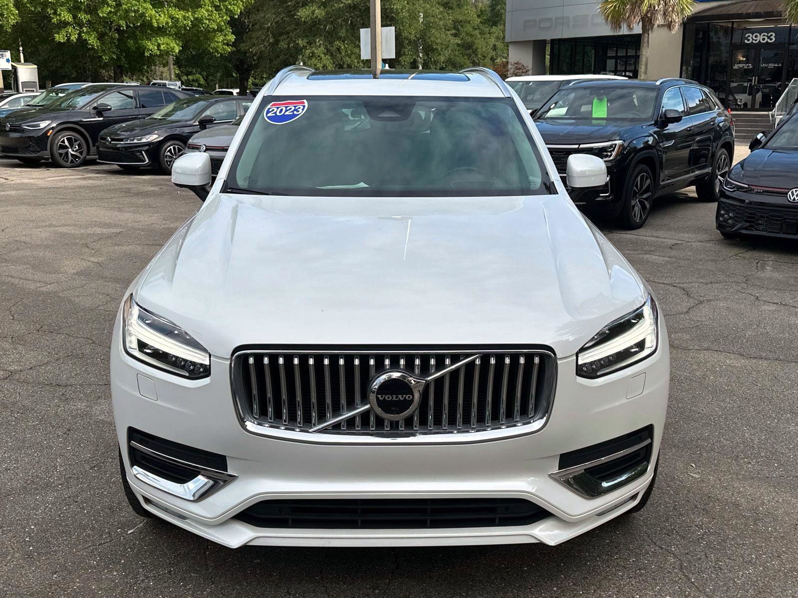 Certified 2023 Volvo XC90 B6 Ultimate w/ Protection Package Premier image 8