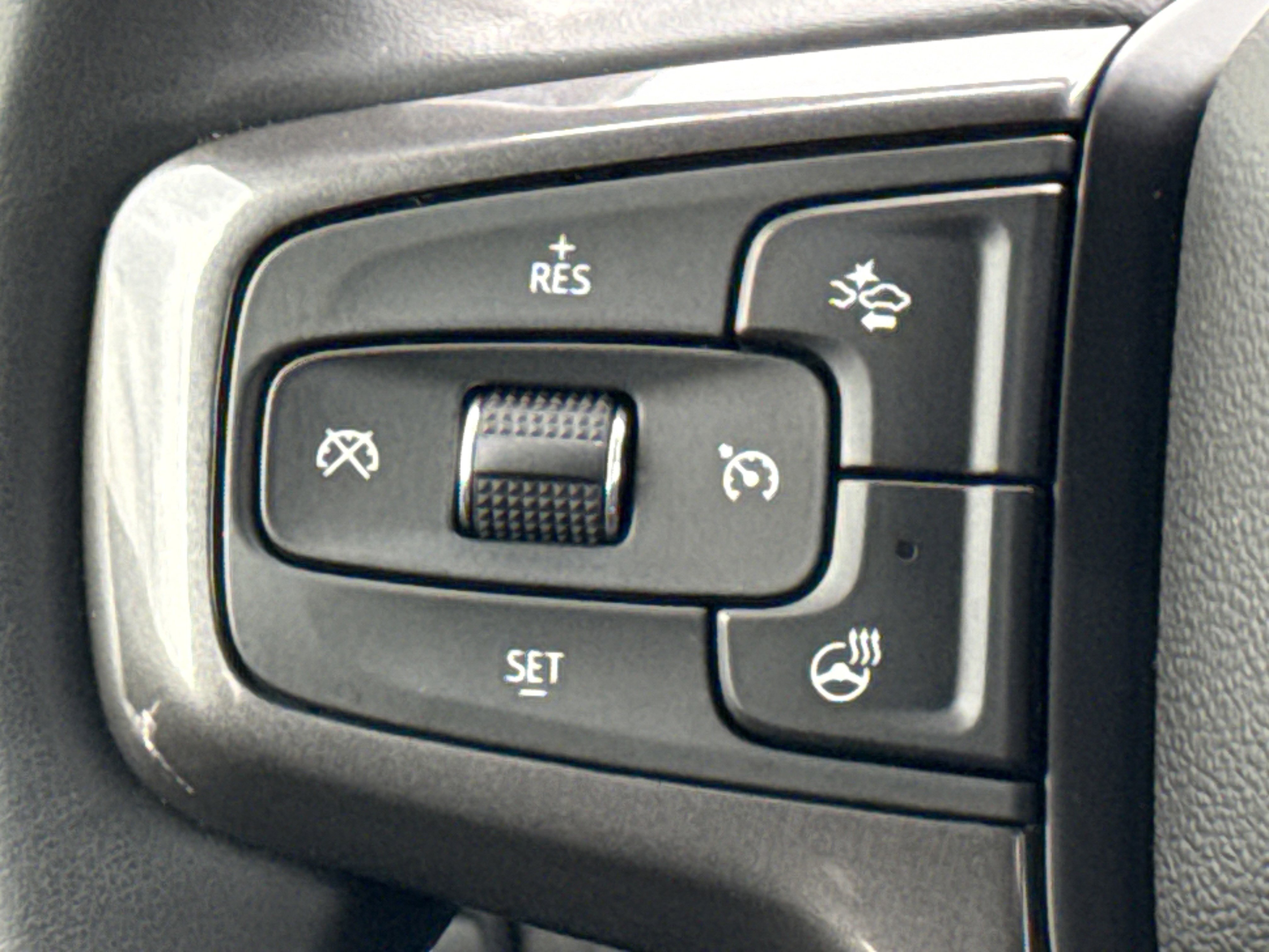 Certified 2025 Chevrolet Silverado 1500 High Country w/ Technology Package image 19