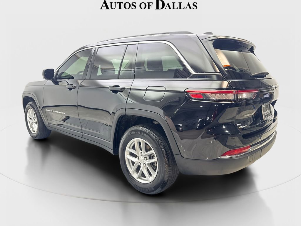 Used 2024 Jeep Grand Cherokee Laredo X w/ Trailer Tow Package AWD/4WD image 9