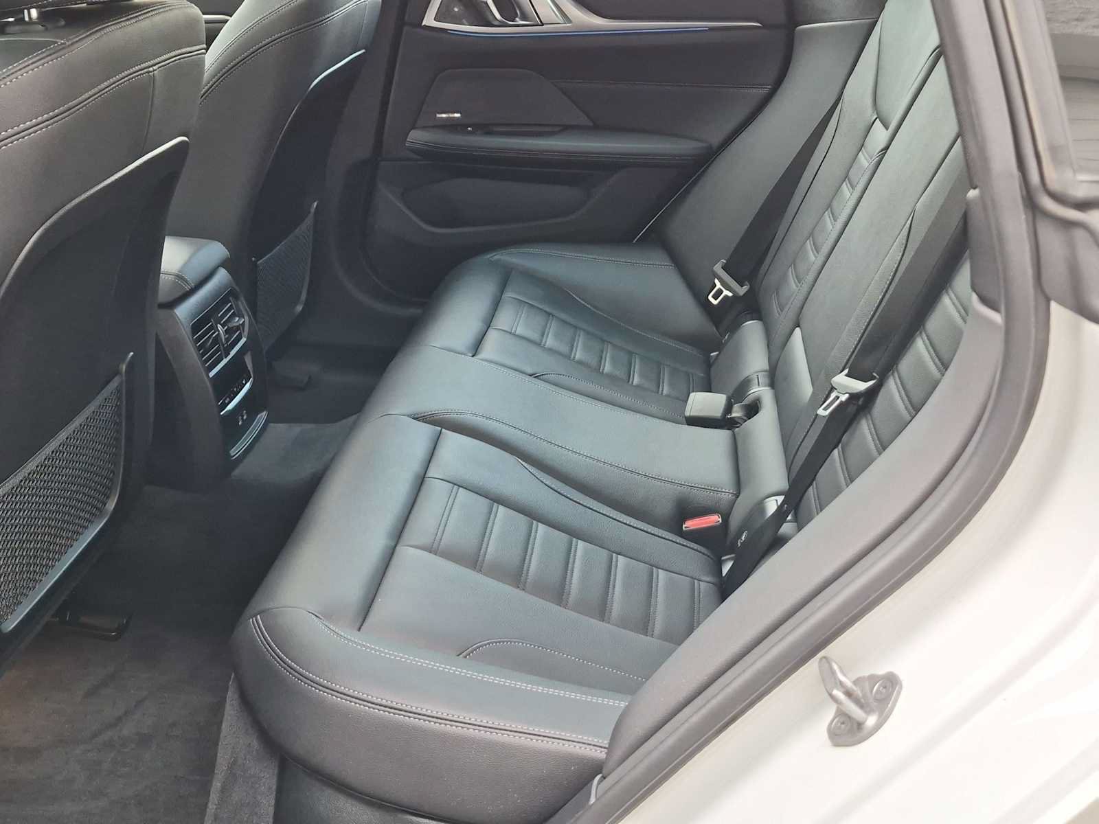 Used 2023 BMW i4 eDrive35 RWD image 21
