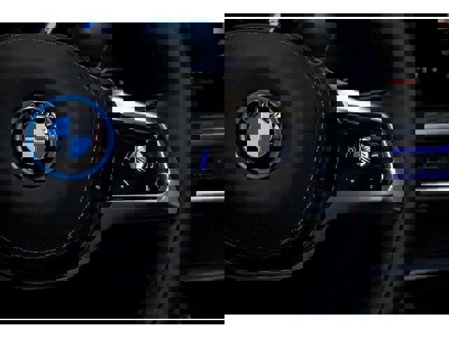 Used 2025 BMW i7 eDrive50 w/ Premium Package image 70