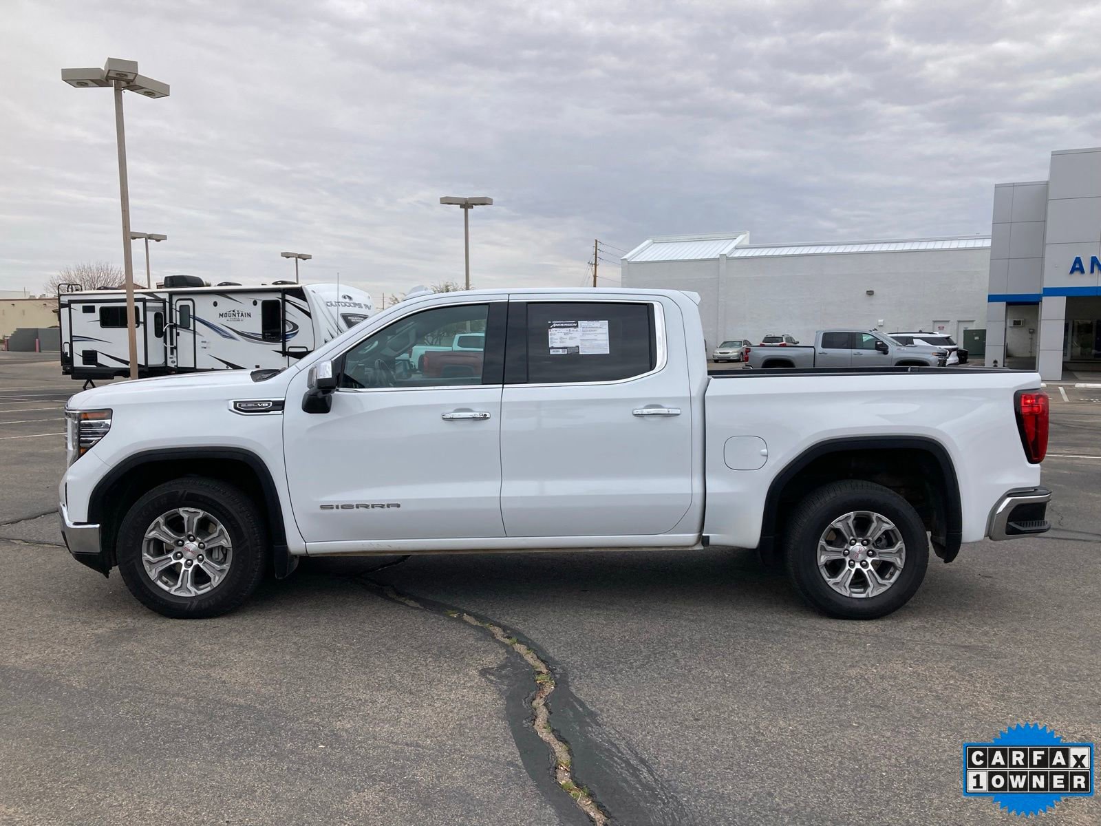 Certified 2024 GMC Sierra 1500 SLT image 11