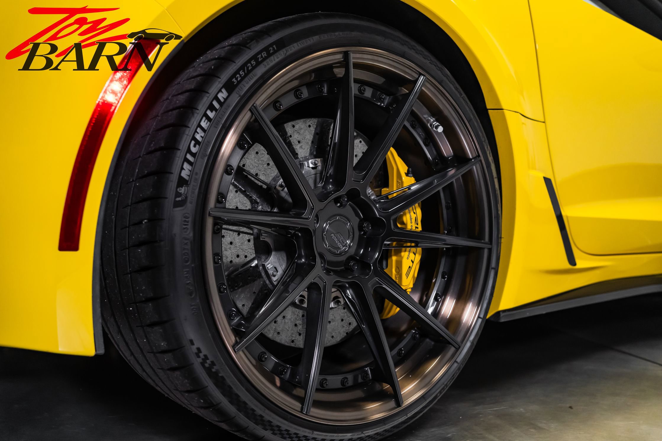 Used 2016 Chevrolet Corvette Z06 w/ 3LZ Preferred Equipment Group RWD image 29