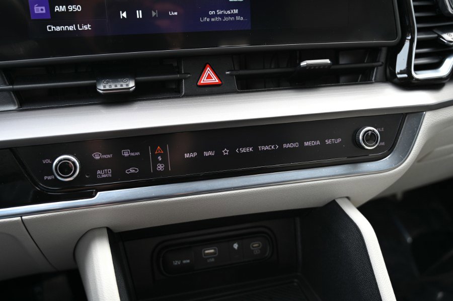 Used 2023 Kia Sportage EX image 28