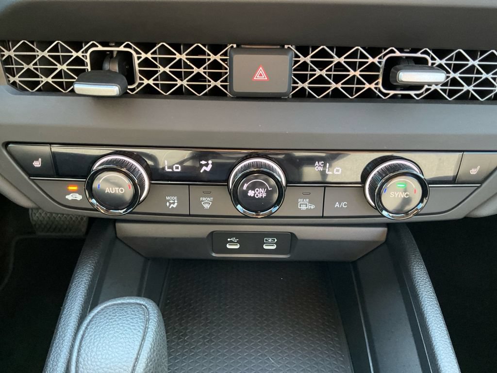 Used 2025 Honda Accord SE image 23