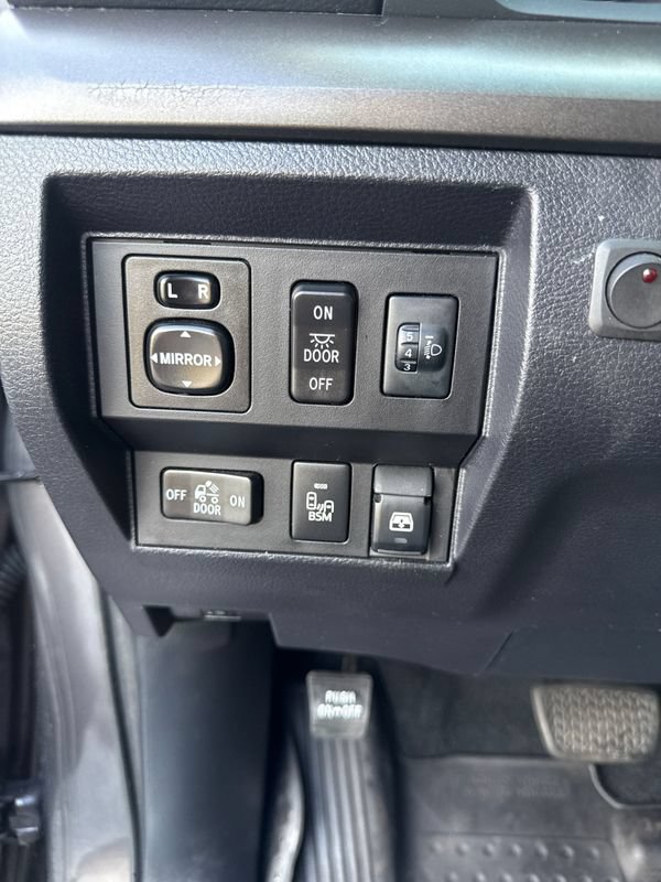 Used 2017 Toyota Tundra SR5 w/ TRD Off Road Package AWD/4WD image 18