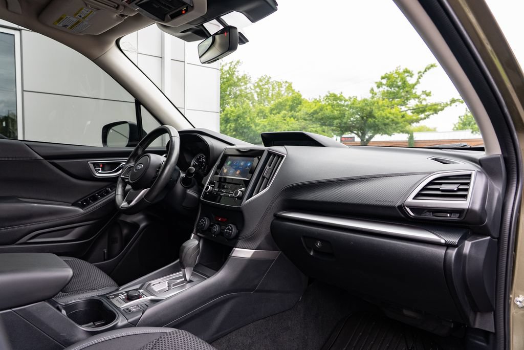 Used 2022 Subaru Forester Premium AWD/4WD image 28