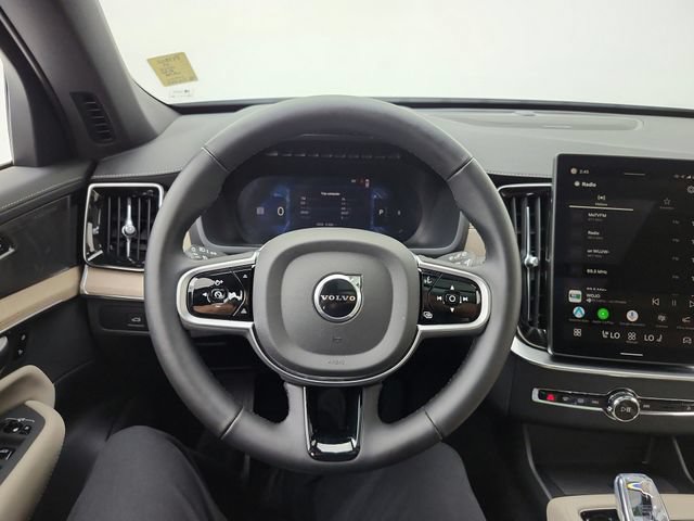 Certified 2025 Volvo XC90 B6 Plus AWD/4WD image 21