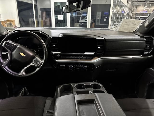 Used 2025 Chevrolet Silverado 2500 LT w/ Convenience Package image 15