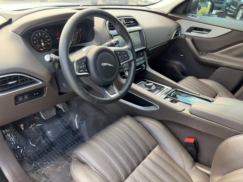 Used 2019 Jaguar F-PACE Portfolio AWD/4WD image 8