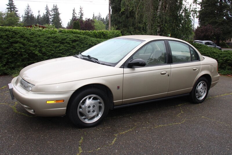 Used 1996 Saturn S-Series SL2 FWD image 1
