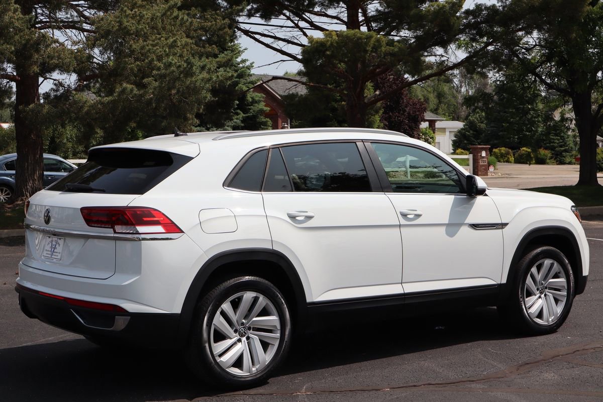 Used 2021 Volkswagen Atlas Cross Sport SE image 4
