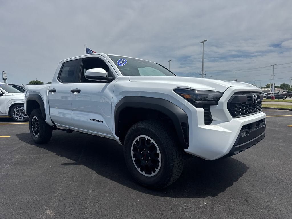 Used 2024 Toyota Tacoma TRD Off-Road AWD/4WD image 8