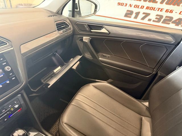Used 2024 Volkswagen Tiguan SE image 25