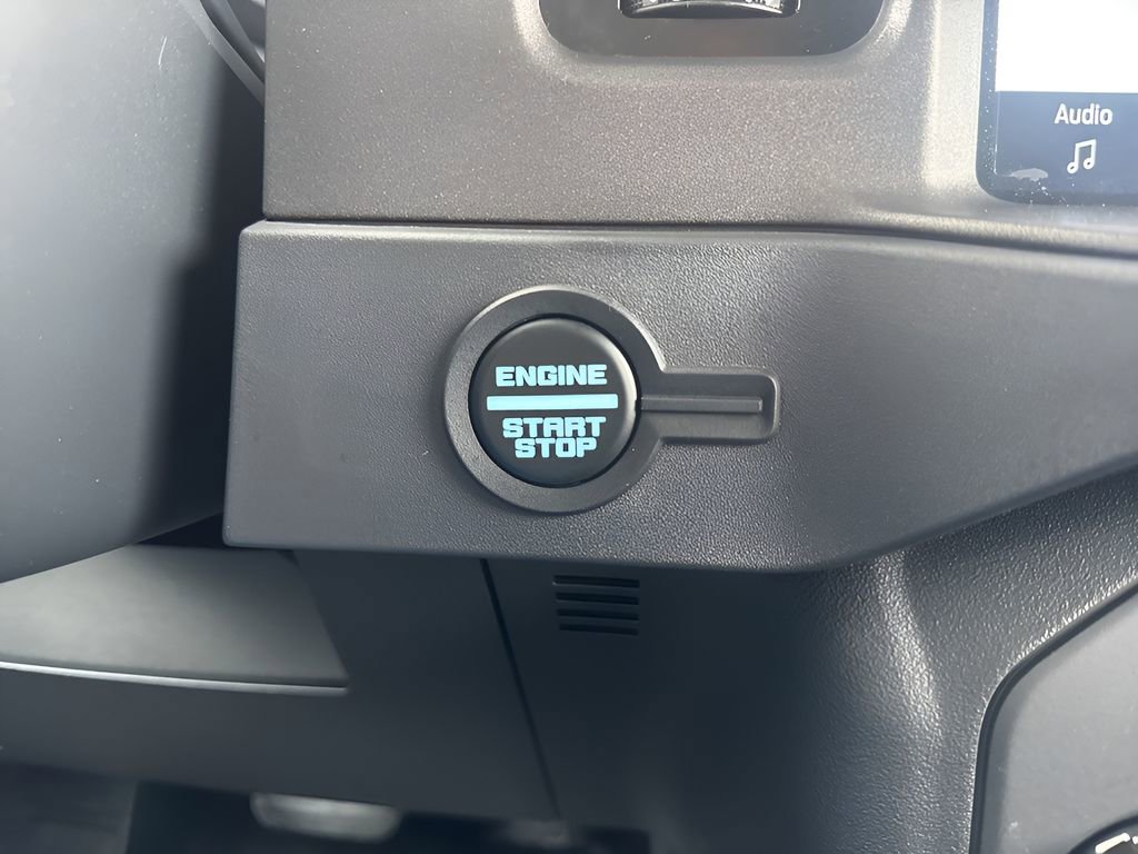 Used 2025 Ford Bronco Badlands image 21