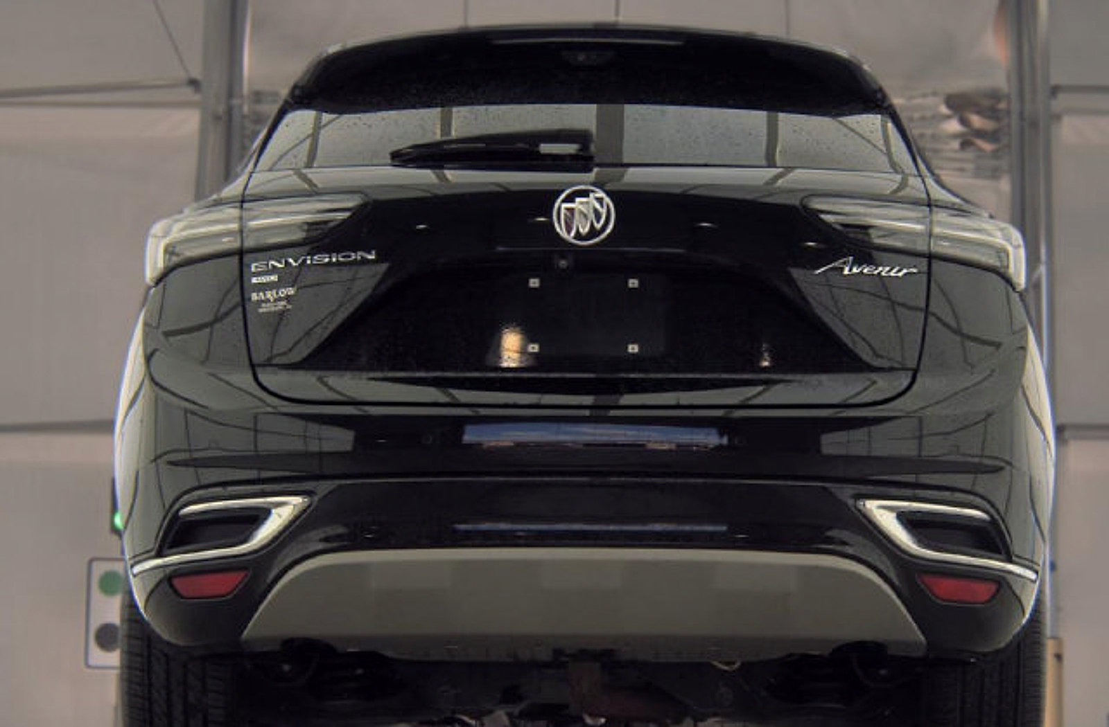 Used 2023 Buick Envision Avenir AWD/4WD image 9