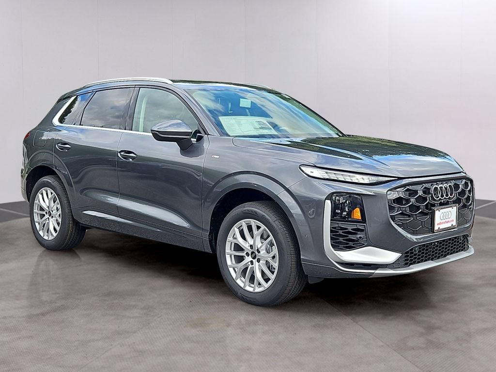 New 2026 Audi Q3 quattro 2.0T AWD/4WD image 2