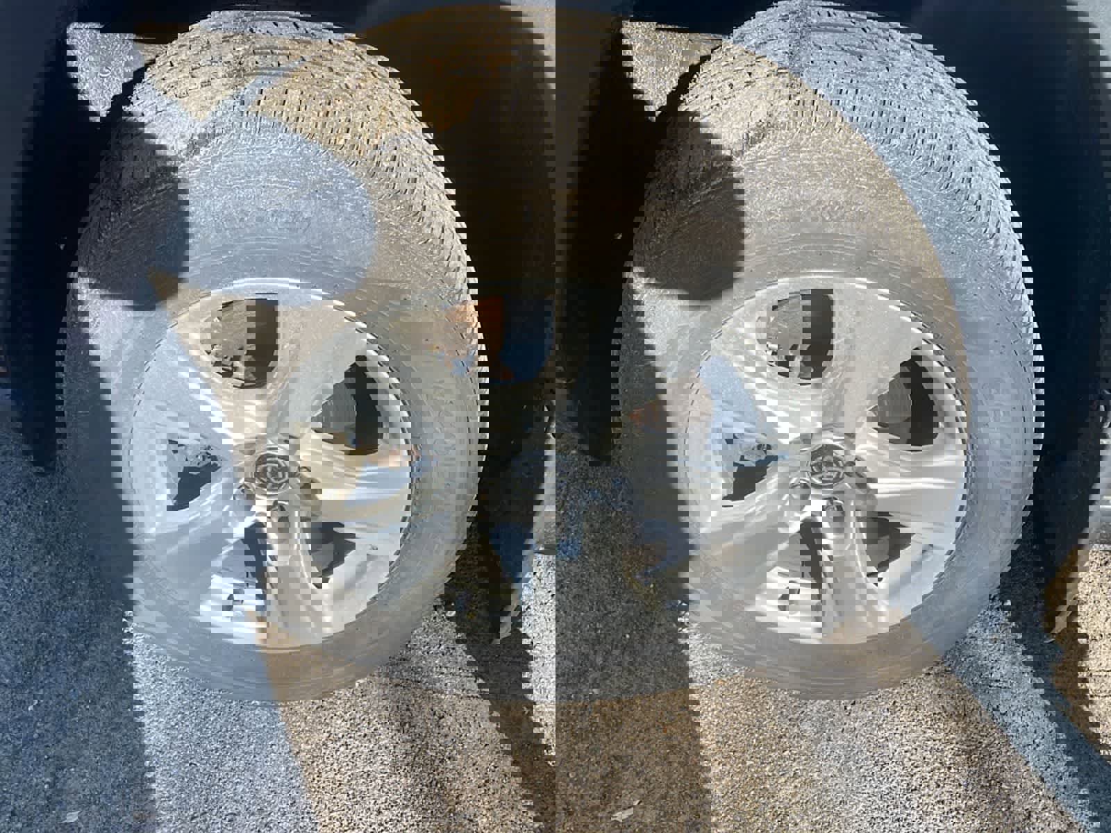 Used 2021 Toyota RAV4 XLE w/ XLE Grade Weather Package image 23